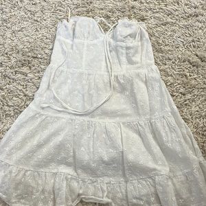 White strapless dress